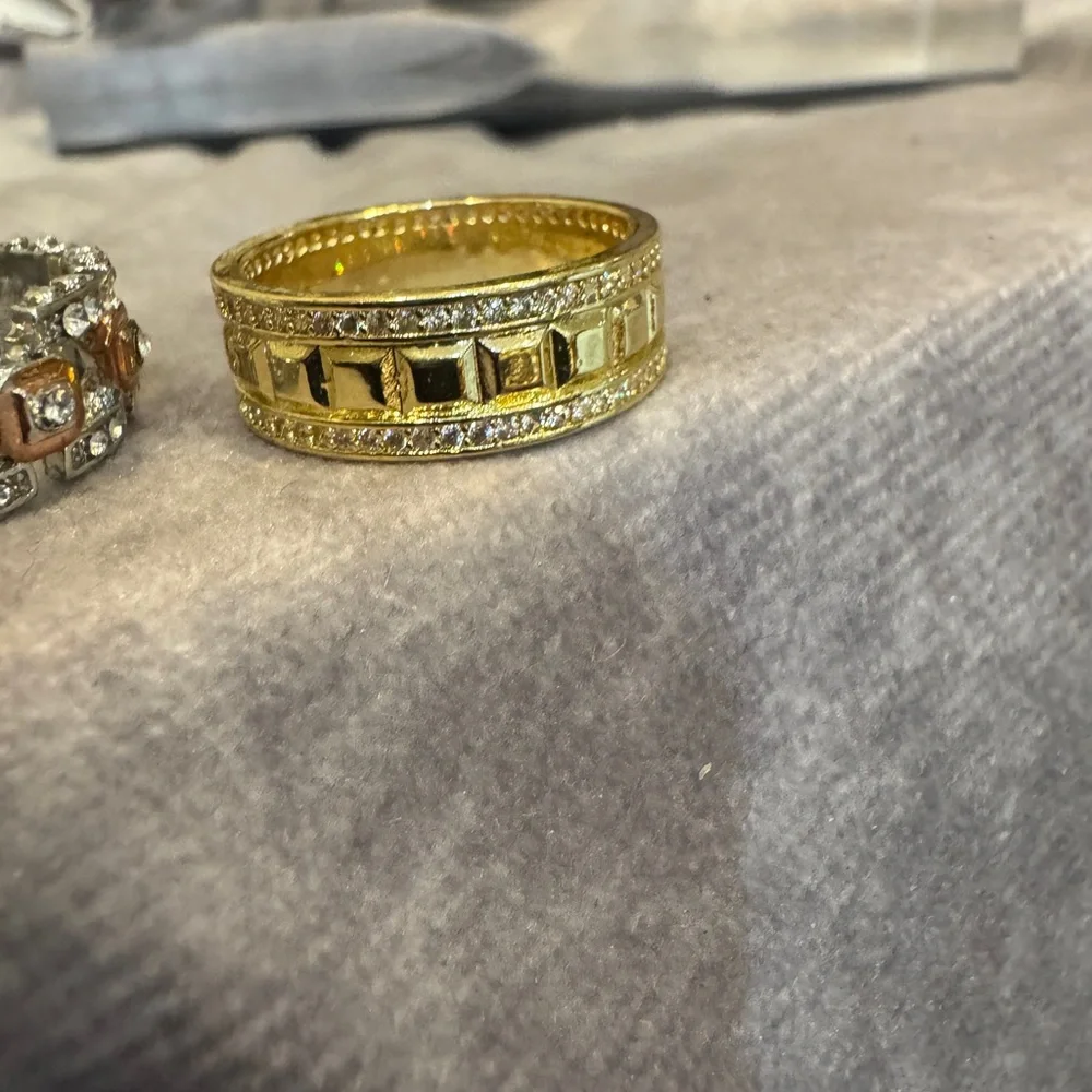 Men Elegant Gold and Silver Ring Set untested Bands‎